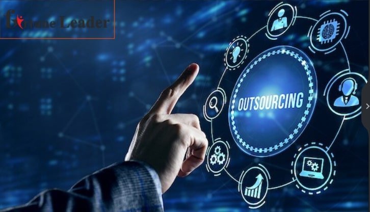 Exploring 5 Key Benefits of IT Outsourcing for Small Businesses